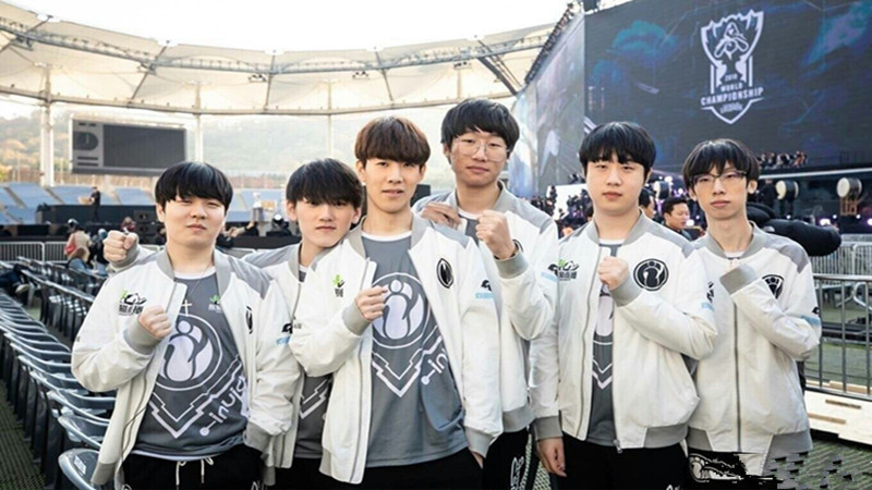 LGD官方：上单选手陈国基（ID：fearness）正式离队