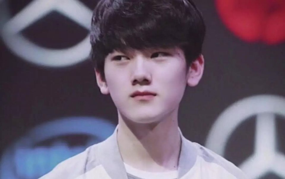 DOTA2比分：中国DOTA2职业杯，IG 1：2 被LBZS翻盘遭粉丝质疑
